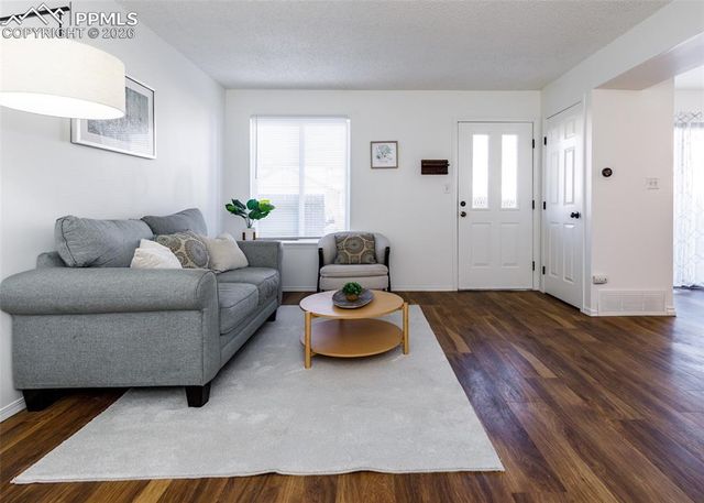 2370 Lexington Village Lane, Colorado Springs, CO 80916