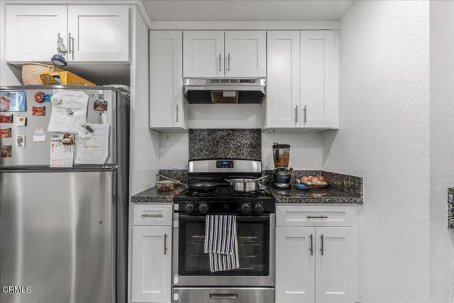 1155 Richmond Road, Santa Paula, CA 93060