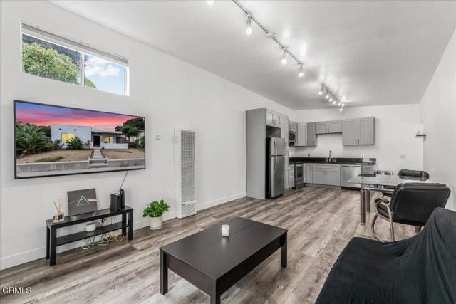 1155 Richmond Road, Santa Paula, CA 93060