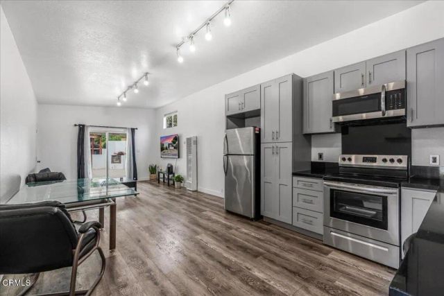 1155 Richmond Road, Santa Paula, CA 93060