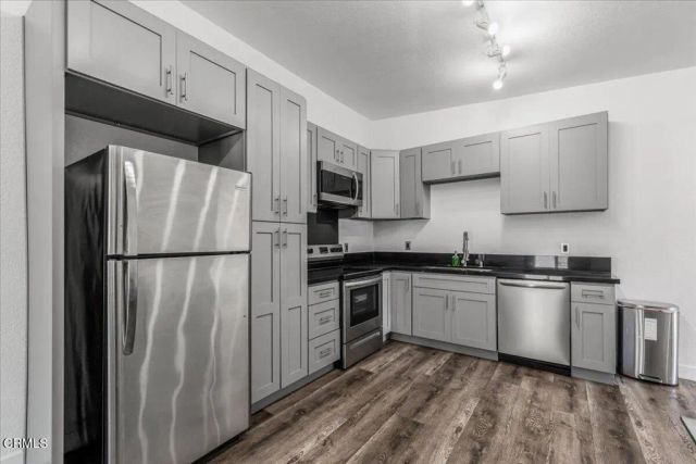 1155 Richmond Road, Santa Paula, CA 93060