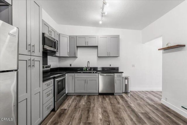 1155 Richmond Road, Santa Paula, CA 93060
