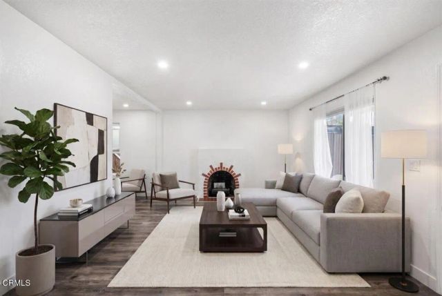 1155 Richmond Road, Santa Paula, CA 93060
