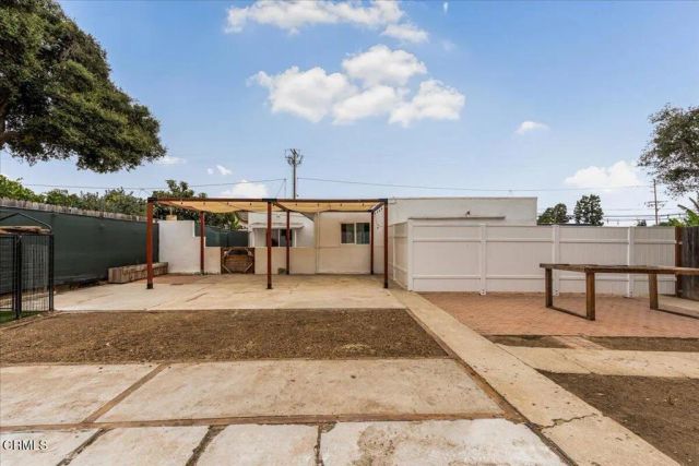 1155 Richmond Road, Santa Paula, CA 93060