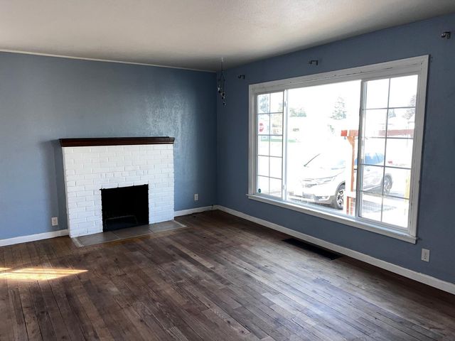 1406 E Rockwell Ave, Spokane, WA 99207