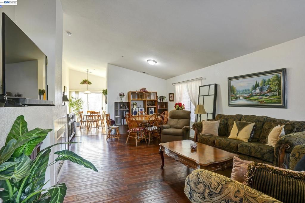 Image 7 of property listing at 218 Christensen Ave, Salinas, CA 93906