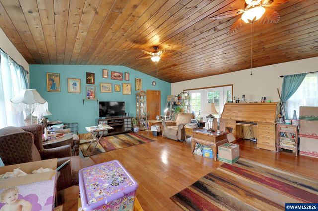 26257 Old Holley Rd, Sweet Home, OR 97386