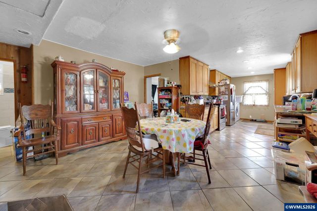 26257 Old Holley Rd, Sweet Home, OR 97386