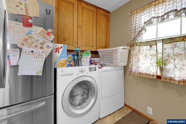 26257 Old Holley Rd, Sweet Home, OR 97386