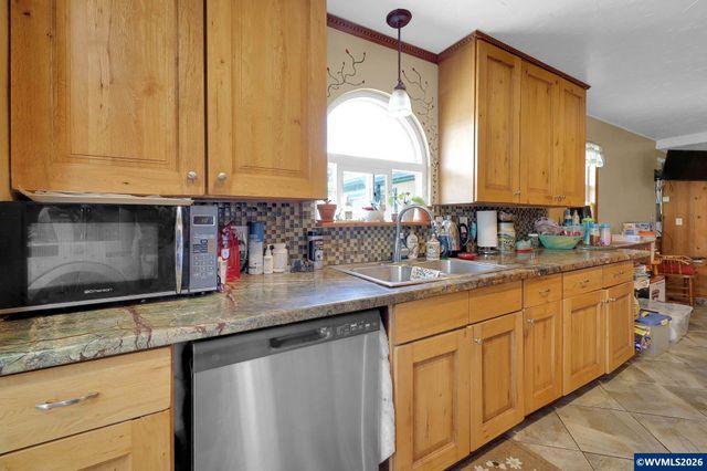 26257 Old Holley Rd, Sweet Home, OR 97386