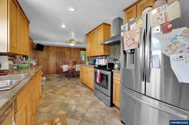 26257 Old Holley Rd, Sweet Home, OR 97386