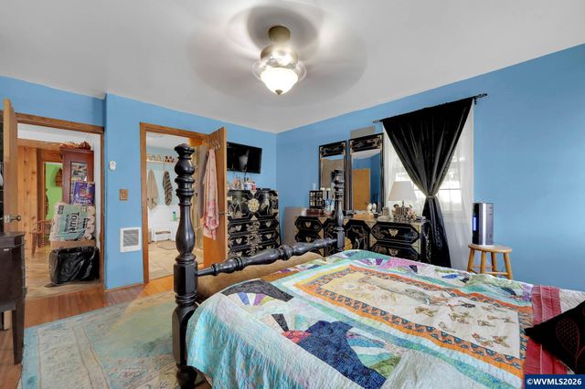 26257 Old Holley Rd, Sweet Home, OR 97386