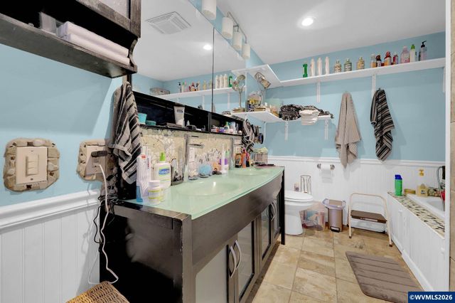 26257 Old Holley Rd, Sweet Home, OR 97386