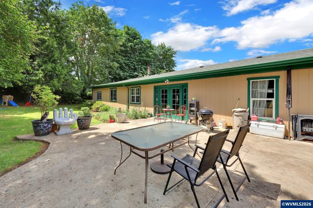 26257 Old Holley Rd, Sweet Home, OR 97386