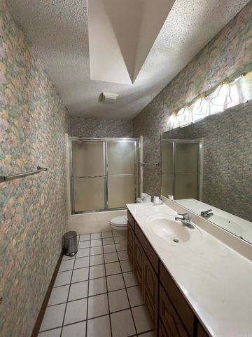 81 Pintuerero Way, Hot Springs Village, AR 71909