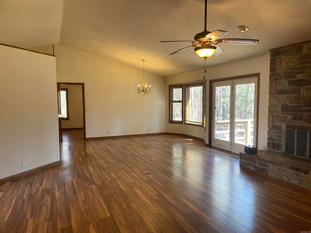 81 Pintuerero Way, Hot Springs Village, AR 71909