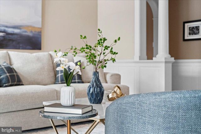 1568 SACKETTSFORD RD, Ivyland, PA 18974