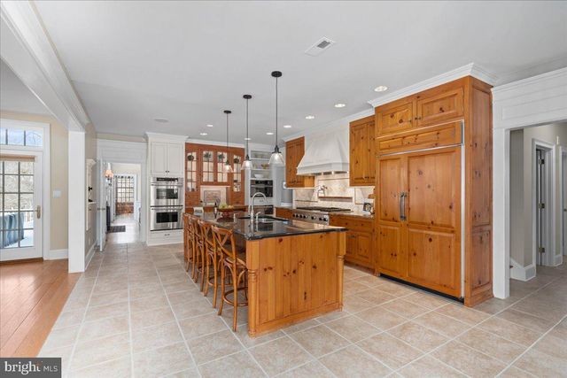 1568 SACKETTSFORD RD, Ivyland, PA 18974