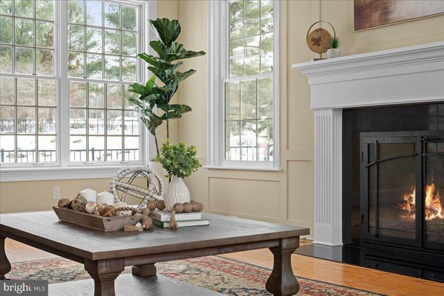 1568 SACKETTSFORD RD, Ivyland, PA 18974