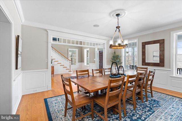 1568 SACKETTSFORD RD, Ivyland, PA 18974