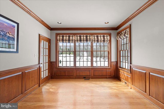 1568 SACKETTSFORD RD, Ivyland, PA 18974