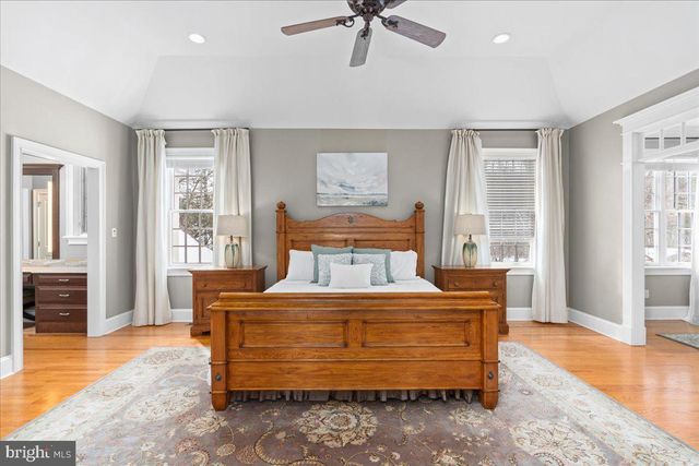 1568 SACKETTSFORD RD, Ivyland, PA 18974