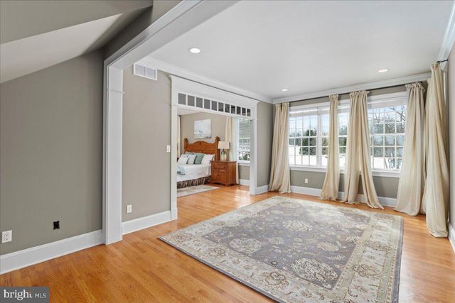 1568 SACKETTSFORD RD, Ivyland, PA 18974