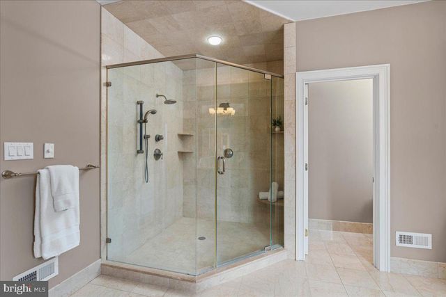 1568 SACKETTSFORD RD, Ivyland, PA 18974