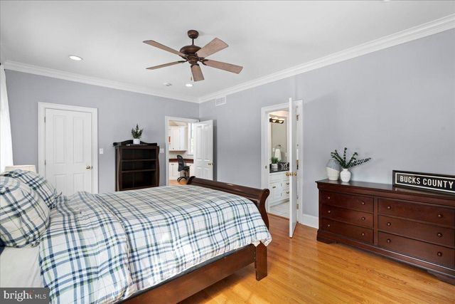 1568 SACKETTSFORD RD, Ivyland, PA 18974