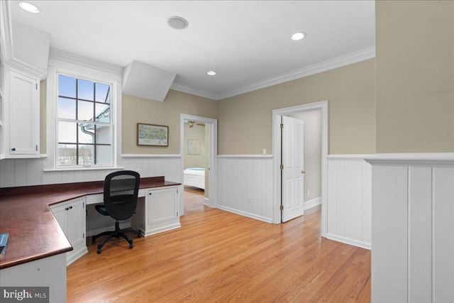 1568 SACKETTSFORD RD, Ivyland, PA 18974