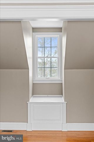 1568 SACKETTSFORD RD, Ivyland, PA 18974