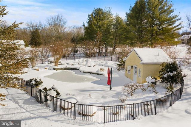 1568 SACKETTSFORD RD, Ivyland, PA 18974