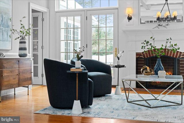 1568 SACKETTSFORD RD, Ivyland, PA 18974