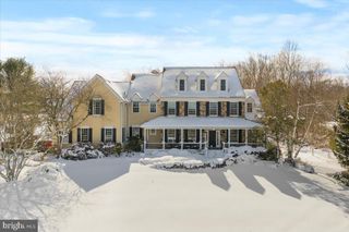 1568 SACKETTSFORD RD, Ivyland, PA 18974