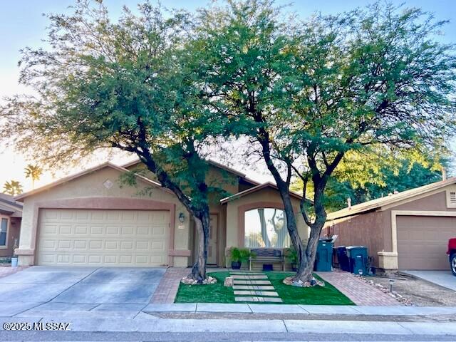 4590 S Paseo Rio Bravo, Tucson, AZ 85714
