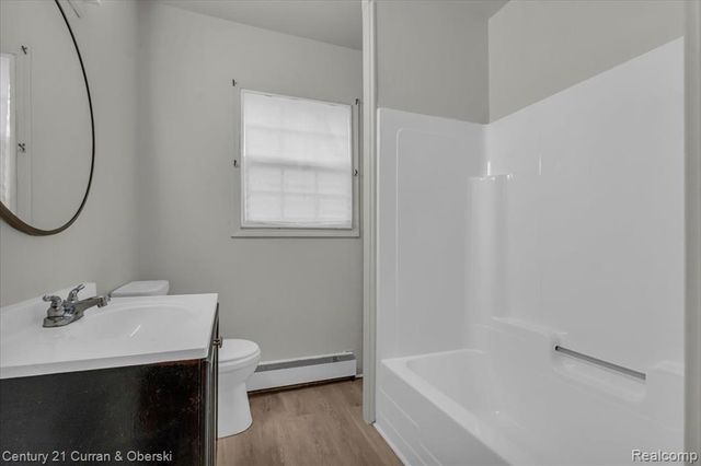 5580 S Merriman Road, Wayne, MI 48184