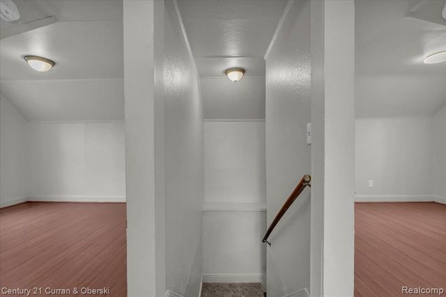 5580 S Merriman Road, Wayne, MI 48184
