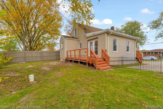 5580 S Merriman Road, Wayne, MI 48184