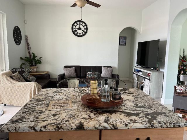18247 NW 88th Place, Hialeah, FL 33018