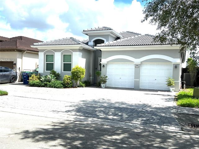 18247 NW 88th Place, Hialeah, FL 33018