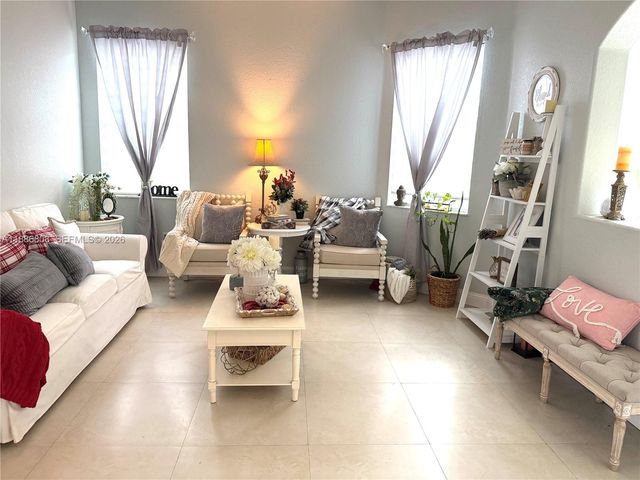 18247 NW 88th Place, Hialeah, FL 33018