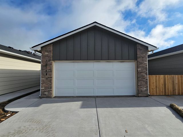 12536 W Northstar St, Maize, KS 67223