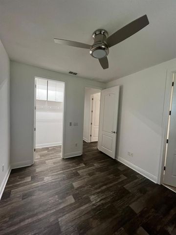 8064 PRESTBURY DRIVE, Orlando, FL 32832