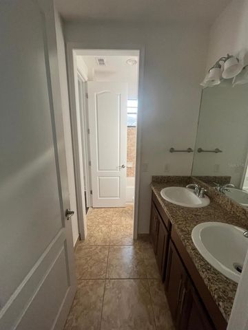 8064 PRESTBURY DRIVE, Orlando, FL 32832