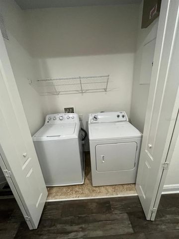 8064 PRESTBURY DRIVE, Orlando, FL 32832