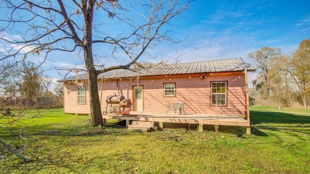 181 County Road 472, Sweeny, TX 77480