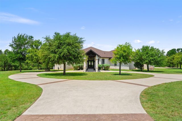 208 Hacienda PL, Dripping Springs, TX 78620