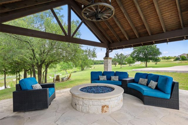 208 Hacienda PL, Dripping Springs, TX 78620