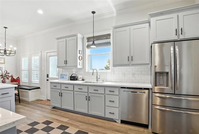 7741 Gossett Road, Lake Charles, LA 70605