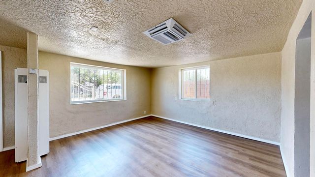 1427 Vito Romero Road SW, Albuquerque, NM 87105
